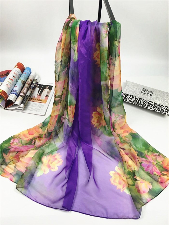 新款出水芙蓉系列超大尺寸女士仿真丝围巾紫色